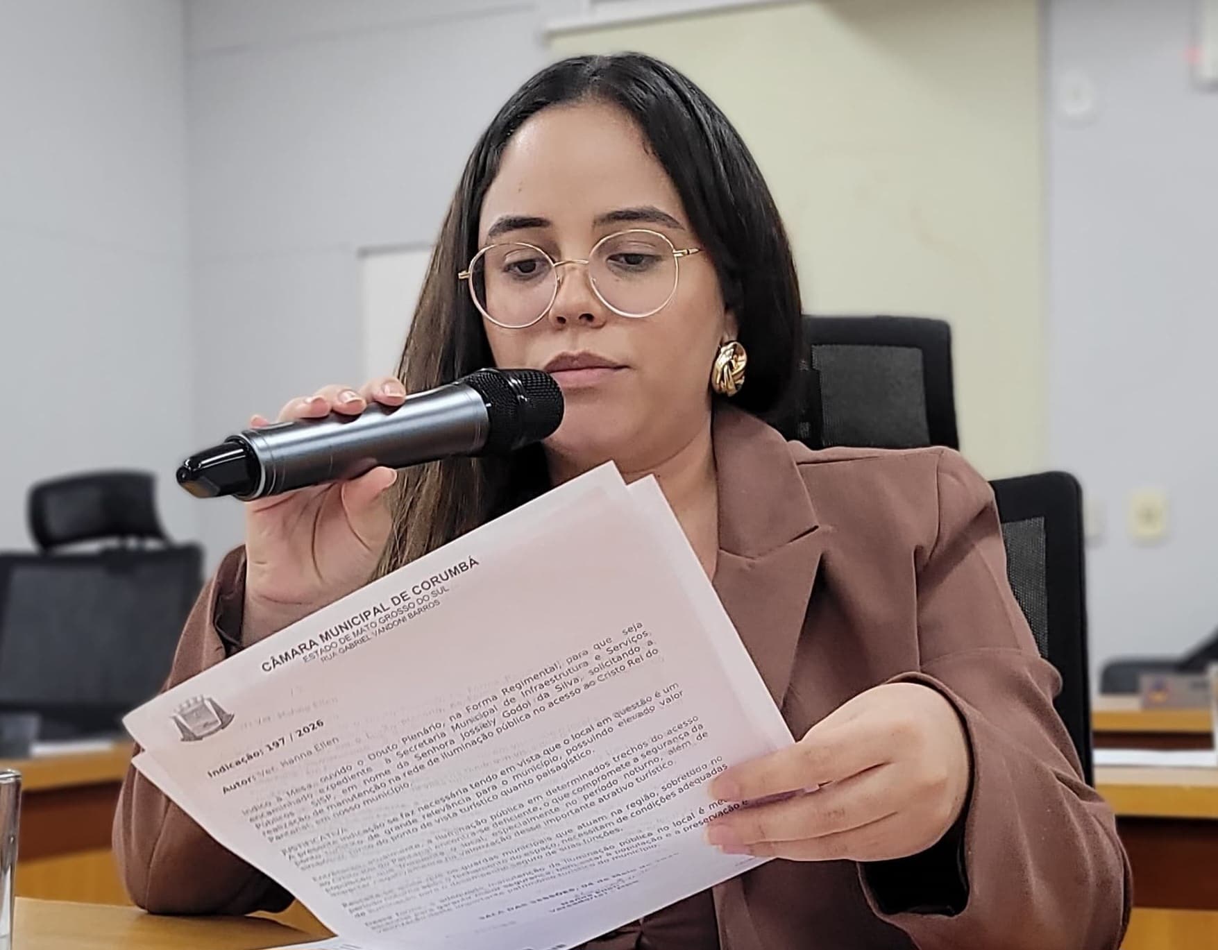 Na Câmara, Hanna pede intervenção do Poder Público para iluminar subida do Morro do Cristo