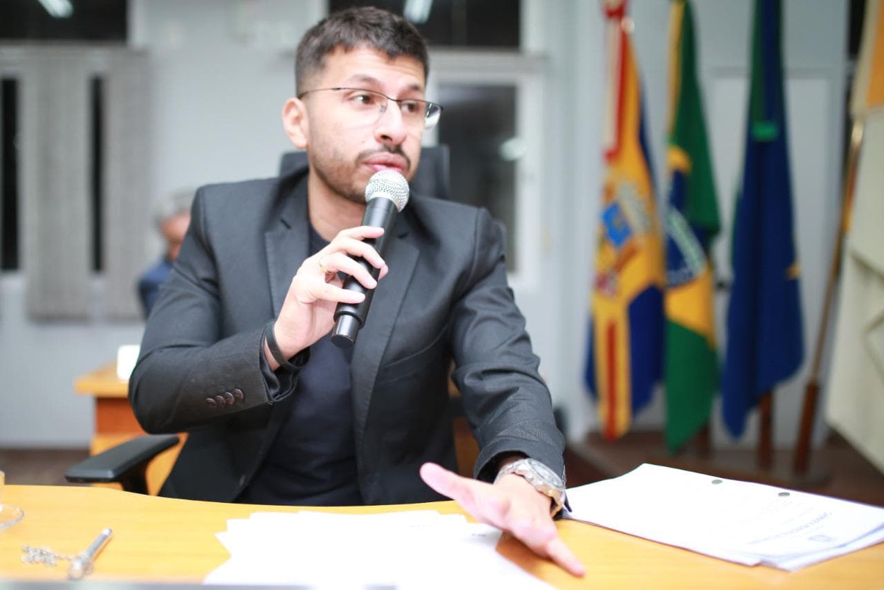 Vereador reforça necessidade de drenagem e pavimentação no Cristo Redentor