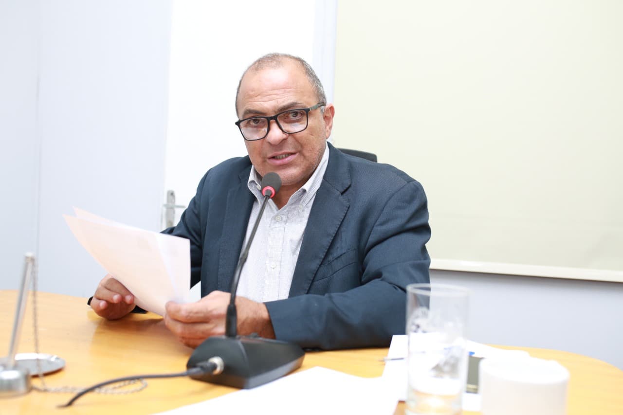 Vereador pede informações sobre funcionamentos de usinas de leite na região