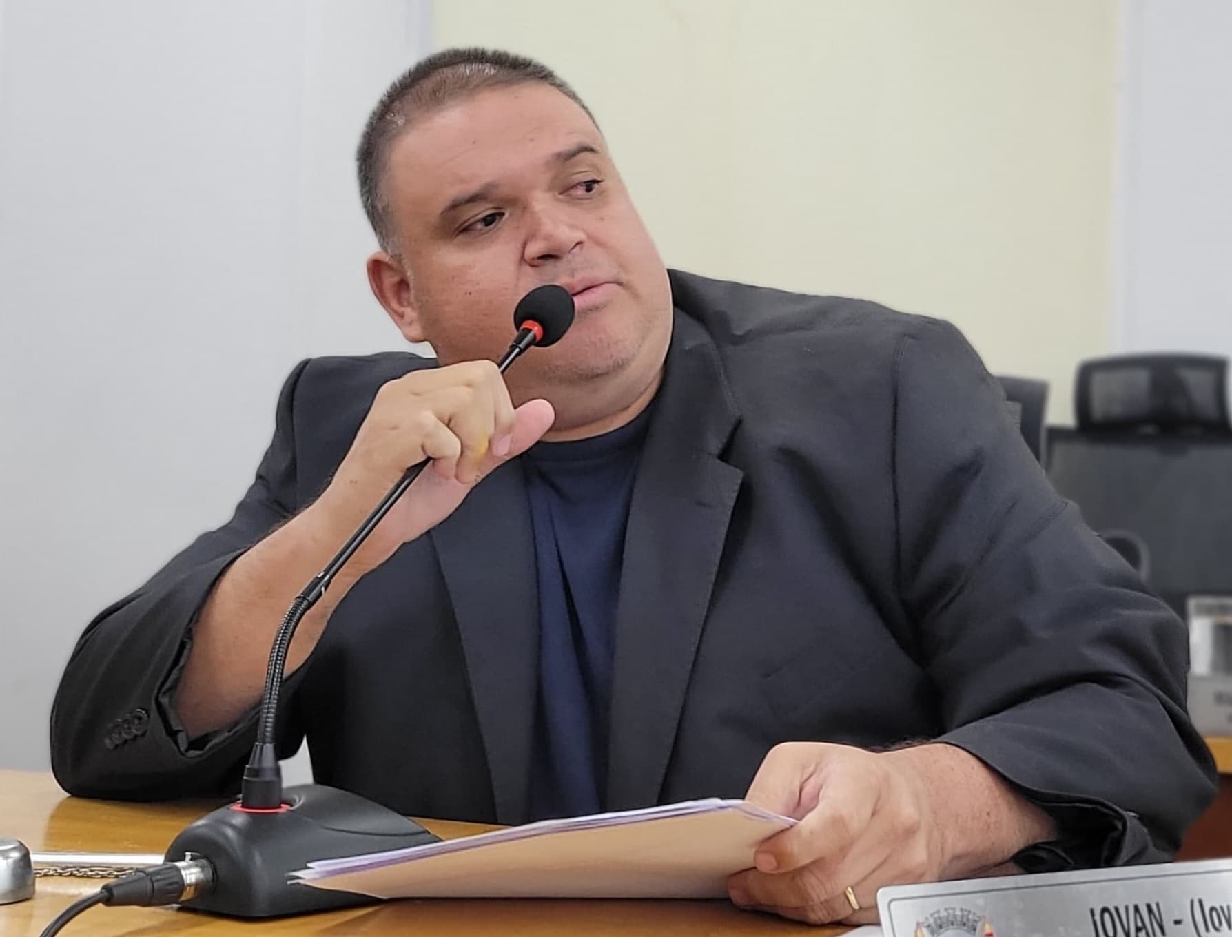 Jovan propõe programa voltado à promoção da saúde mental dos trabalhadores da assistência social