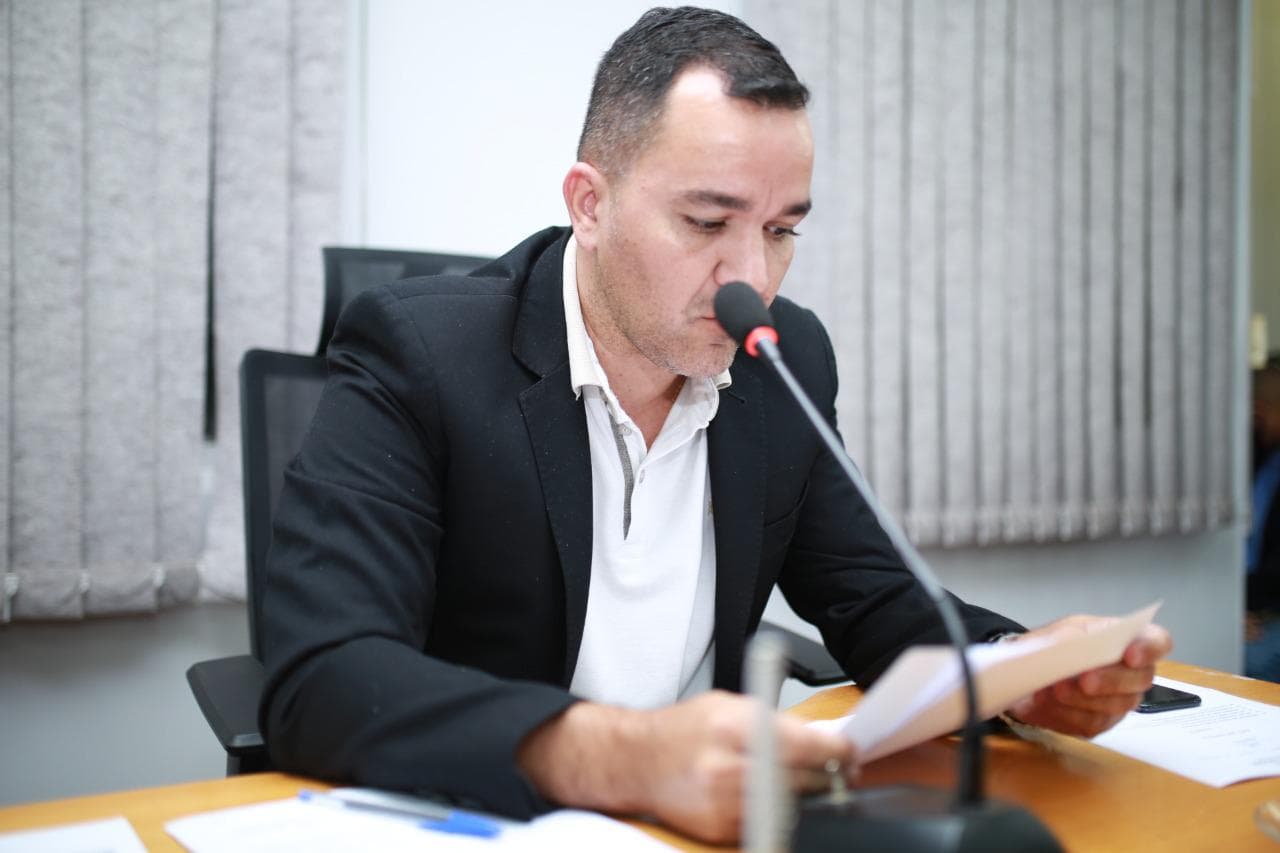 Vereador reivindica sistema de iluminação pública na região do Bairro Guatós