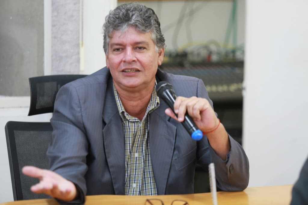Vereador pede adequação de horários de ônibus para melhor atender o trabalhador