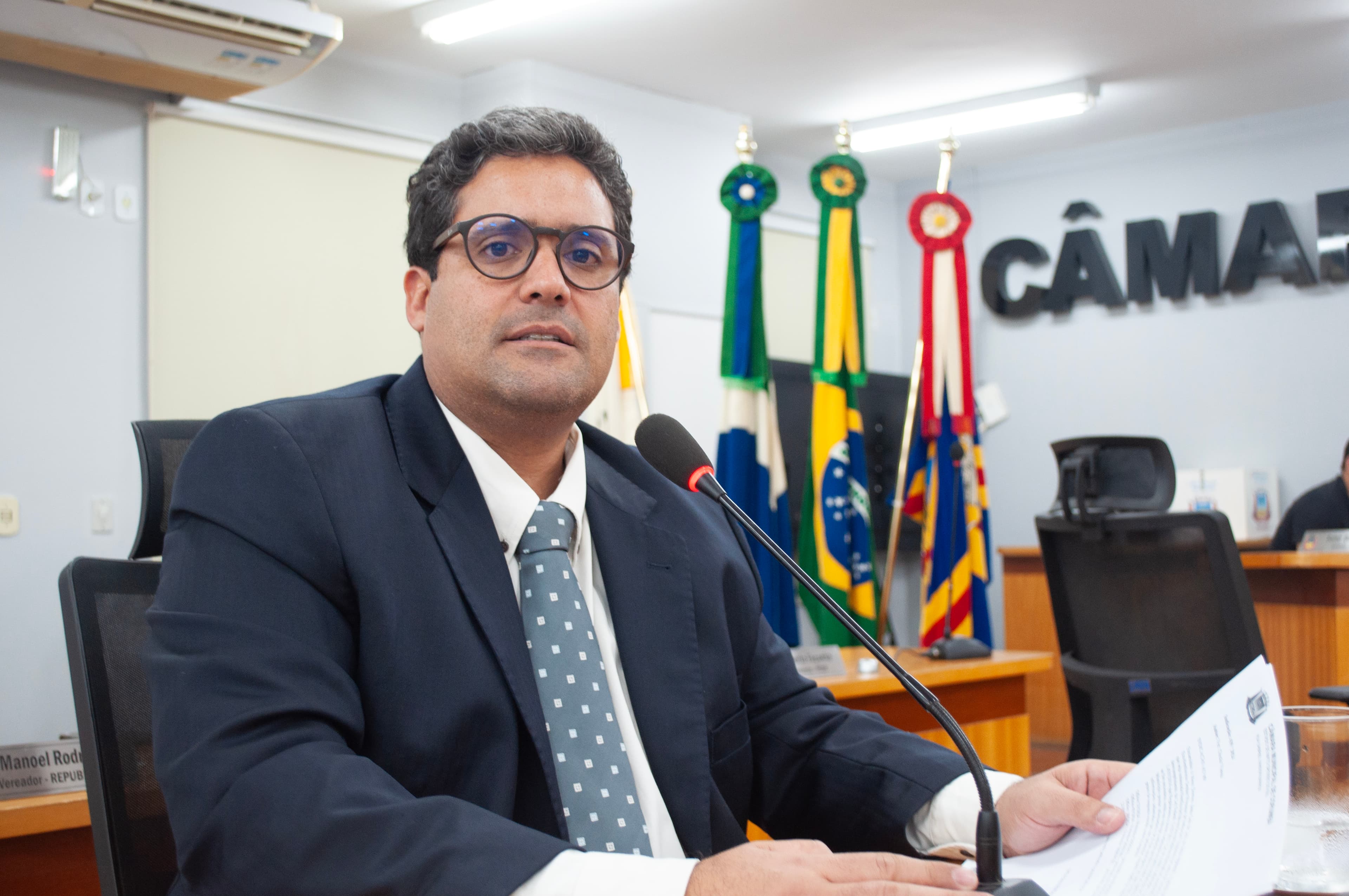 Vereador cobra informações sobre o Plano de Cargos e Carreiras de assistentes sociais