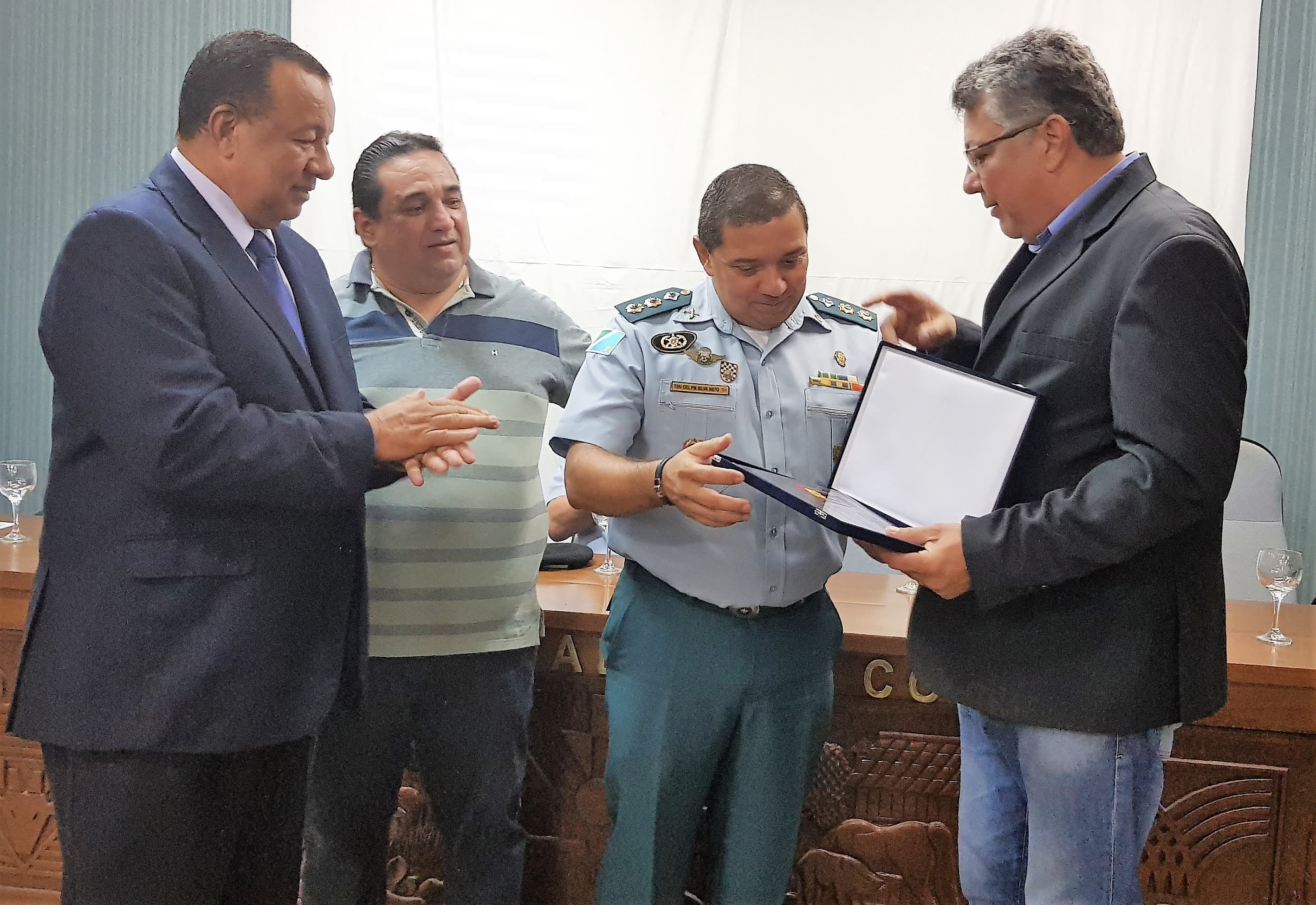PM homenageia parceiros e comandante recebe título de Cidadão Corumbaense