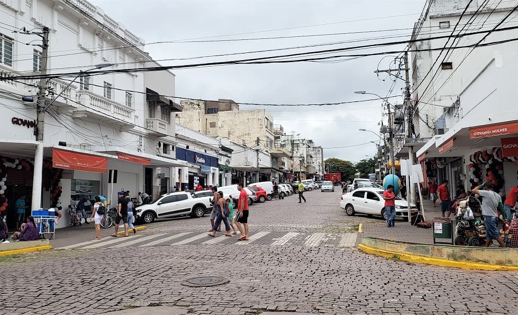 Vereador pede informações sobre Lei que institui Área Azul em Corumbá
