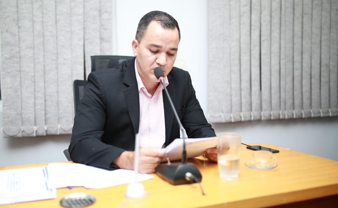 Vereador propõe atendimento multiprofissional a pessoas com TEA