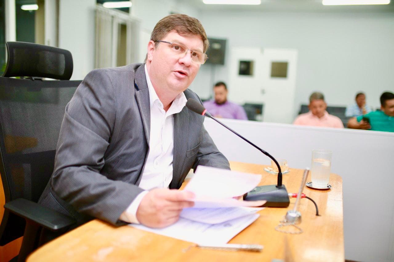 Vereador pede serviços para atender comunidade do Bairro Previsul