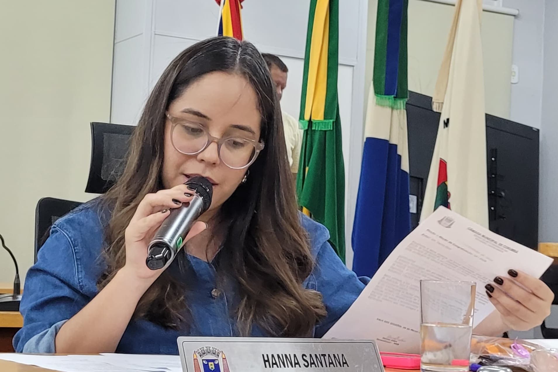 Hanna prega parceria entre Brigada e Prefeitura visando melhorias na Ramon Gomes