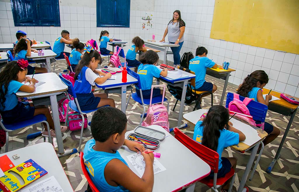 Vereador pede higienização de escolas e medidas necessárias de prevenção ao Covid-19