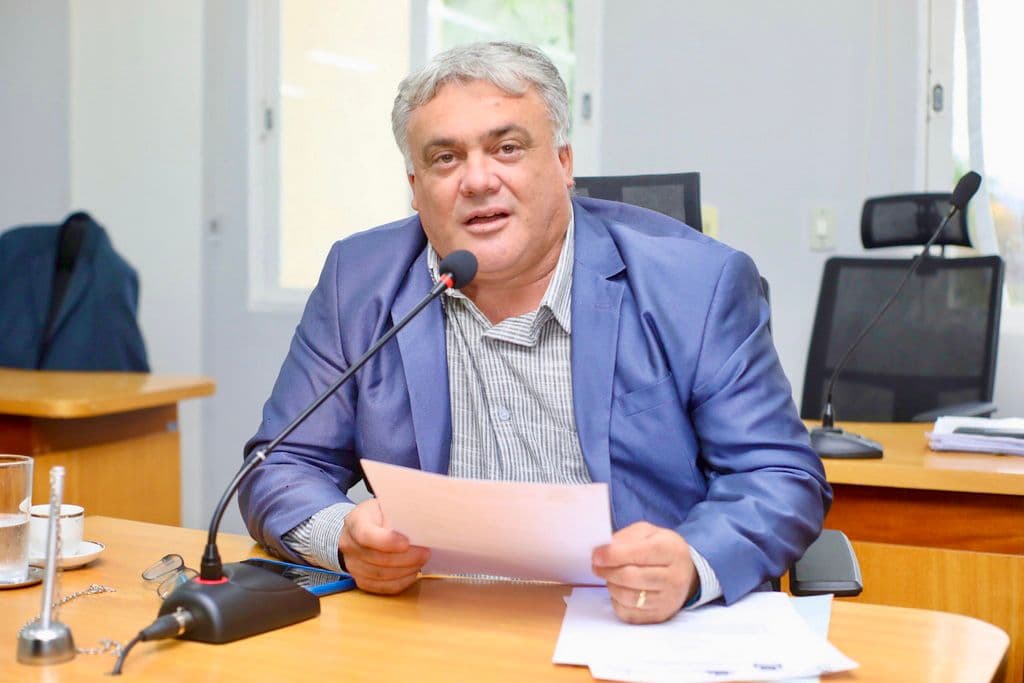 Vereador pede informações sobre reforma e ampliação da escola do Distrito de Albuquerque