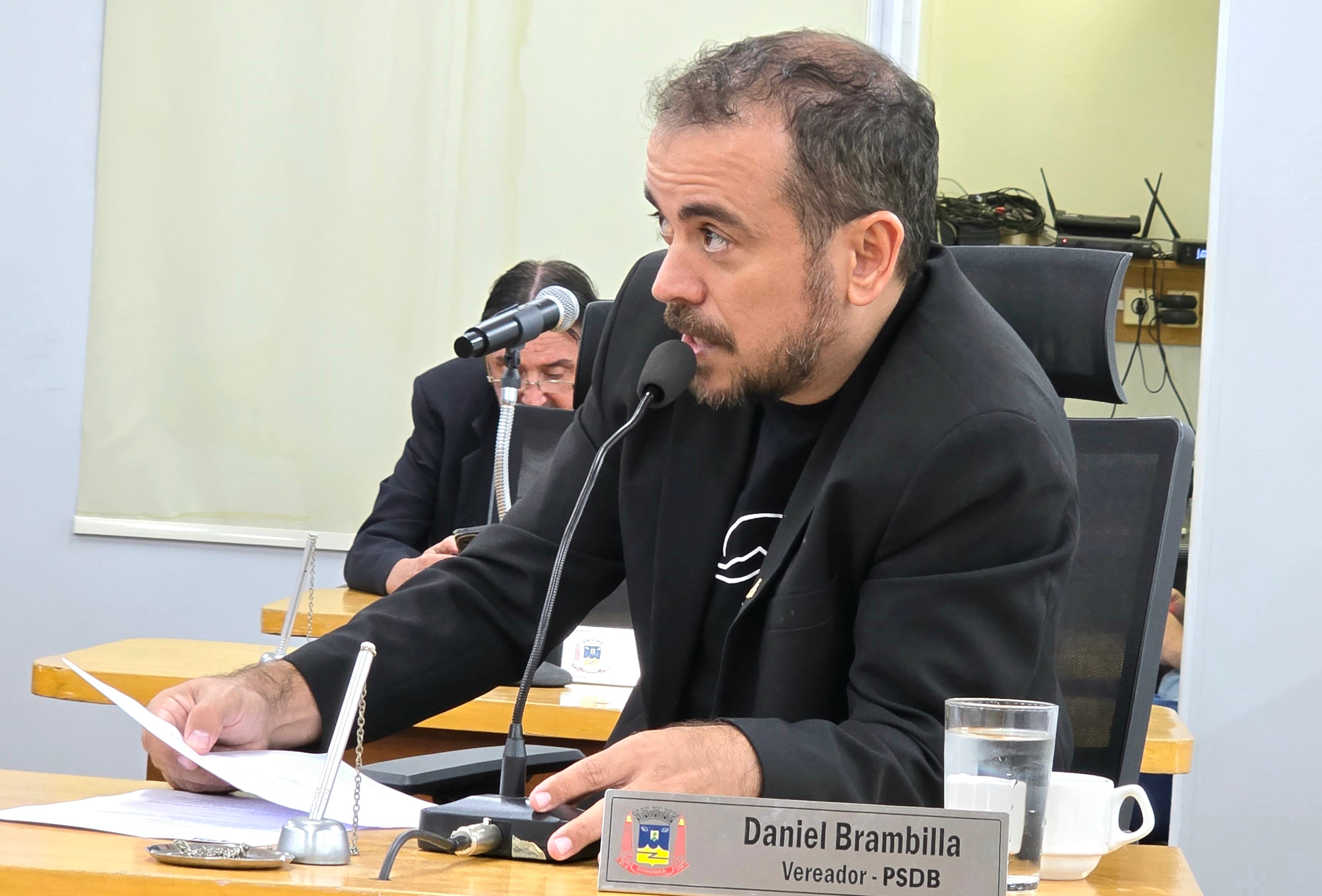 Vereador pede ampliação do sistema de iluminação pública no Universitário