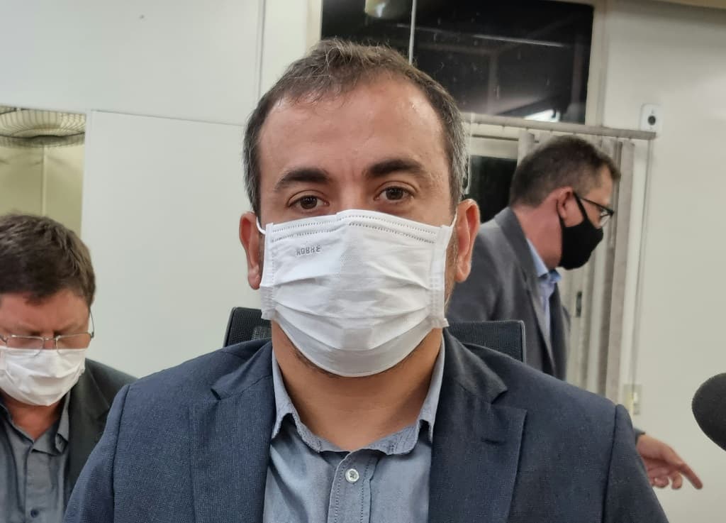 Vereador cobra recuperação de estradas vicinais no Assentamento Tamarineiro II Sul