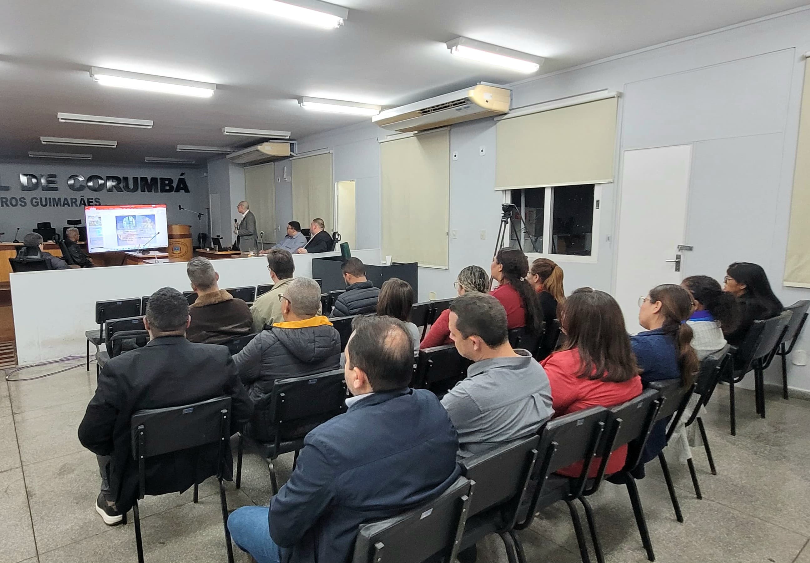 Poderes Executivo e Legislativo cumprem exigências da Lei de Responsabilidade Fiscal
