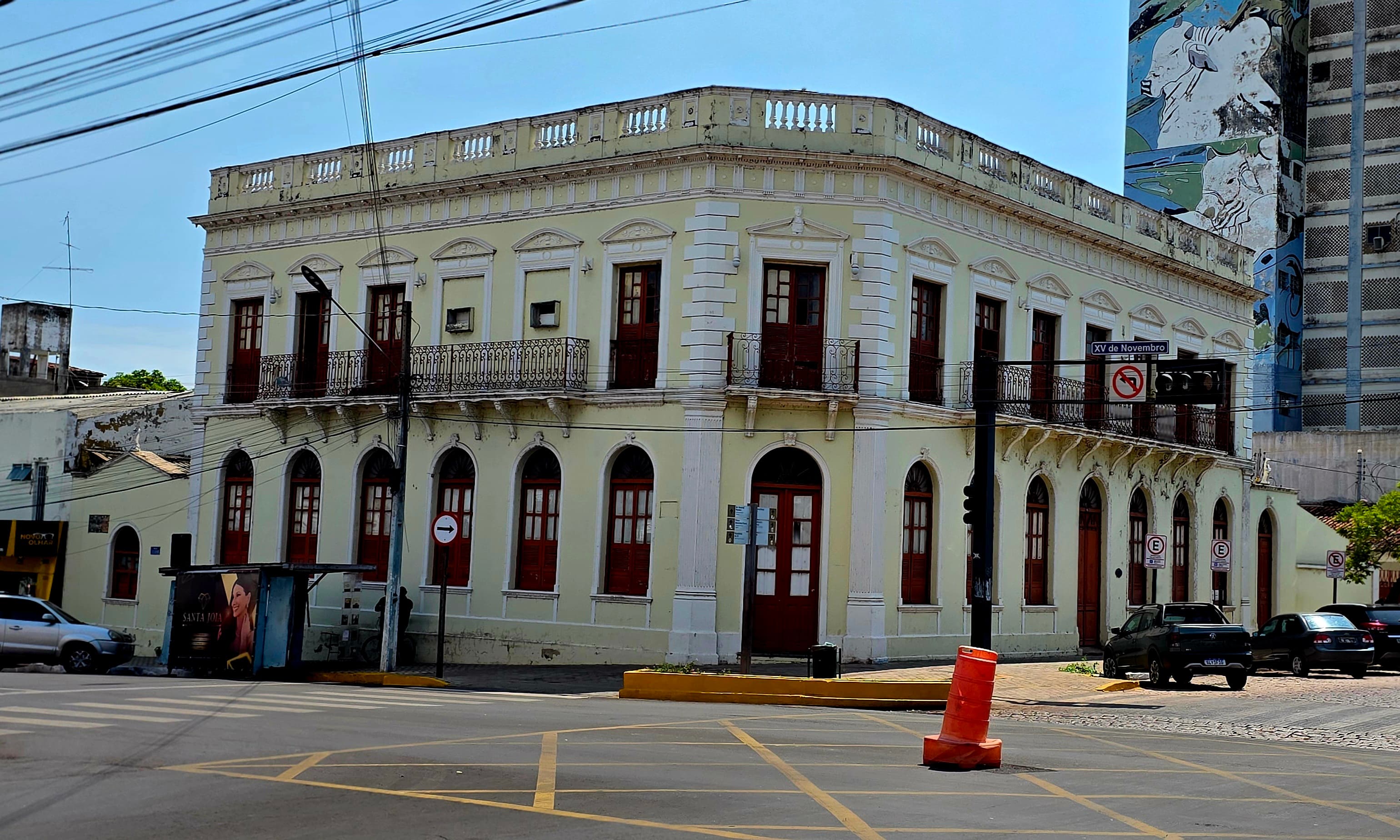 Yussef pede providências para restauração da antiga Prefeitura e do mercado municipal