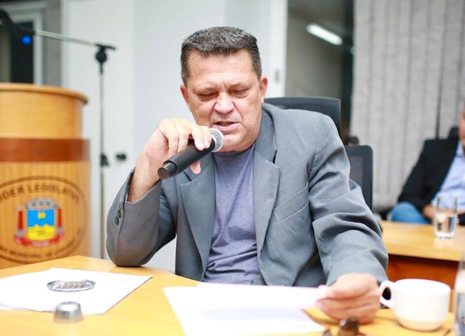 Na Câmara, vereador cobra aplicação de projeto para eliminar estacionamento irregular