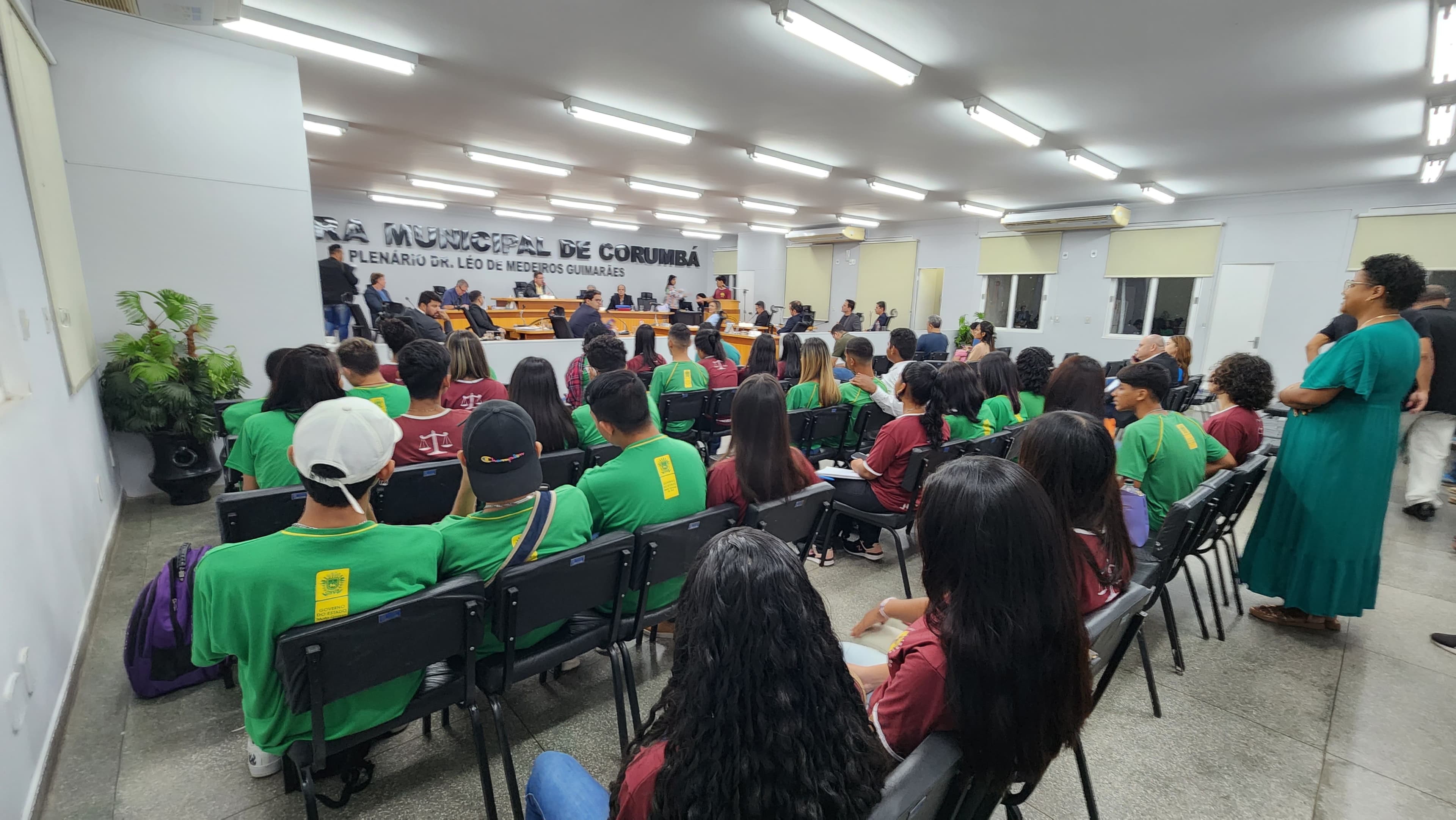 Alunos destacam oportunidade de conhecer os trabalhos do Legislativo corumbaense