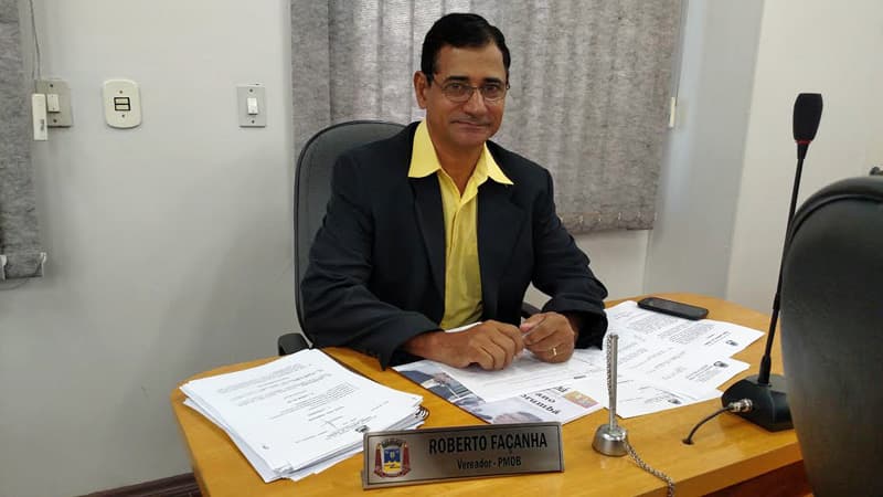 Em requerimento, vereador pede abertura de via na área urbana da cidade