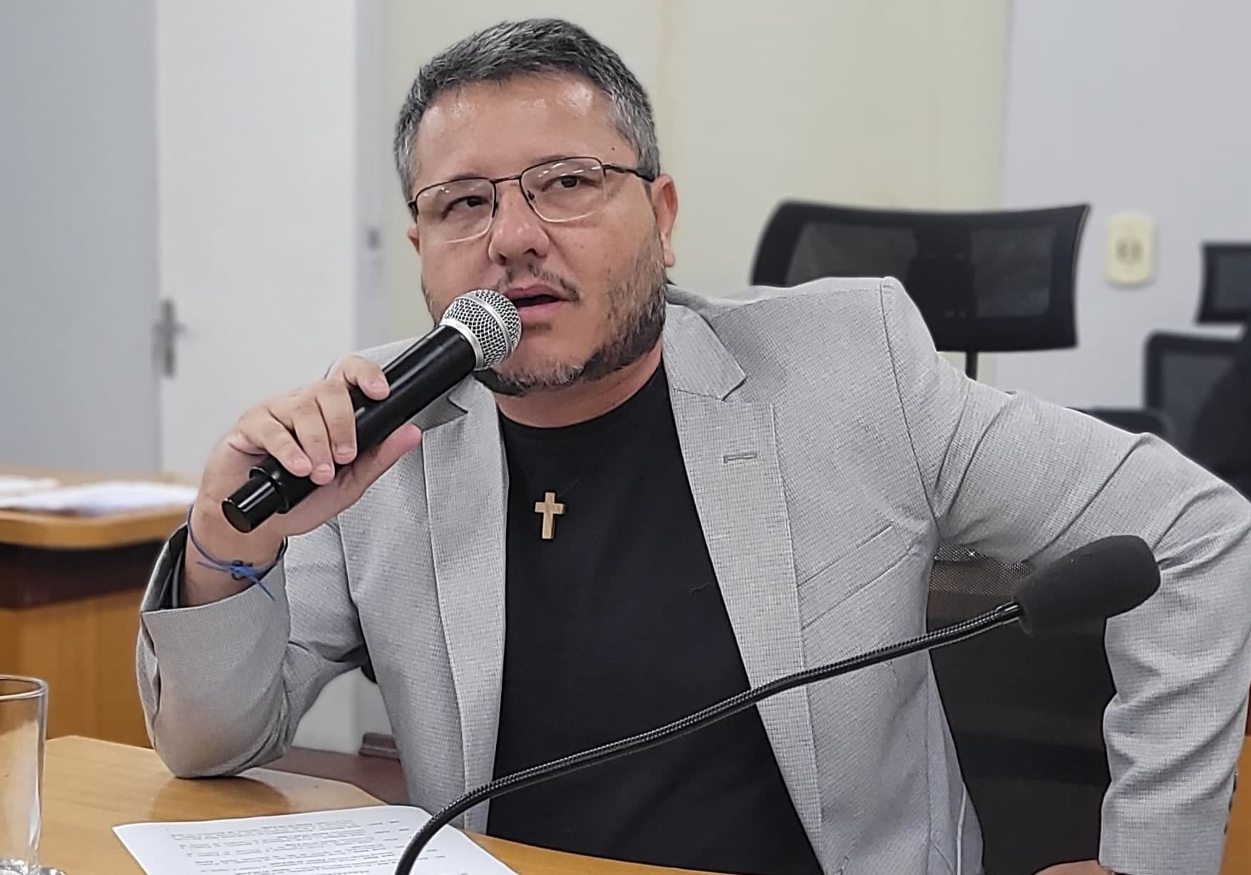 Cazarin cobra maior rigor na aprovação de projetos de obras na cidade