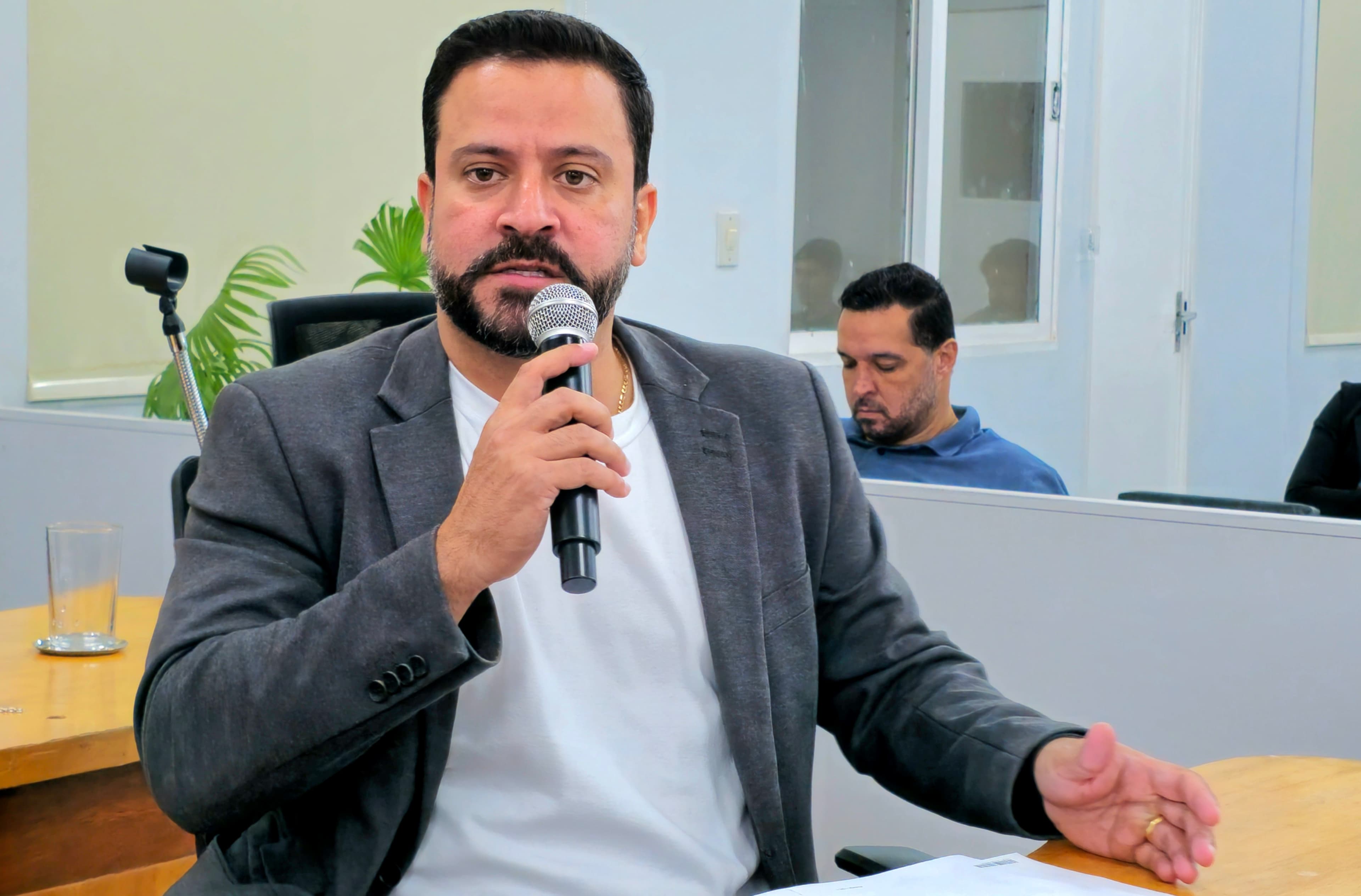 Vereador cobra serviços de manutenção e melhorias da iluminação da Rodovia Ramão Gomes