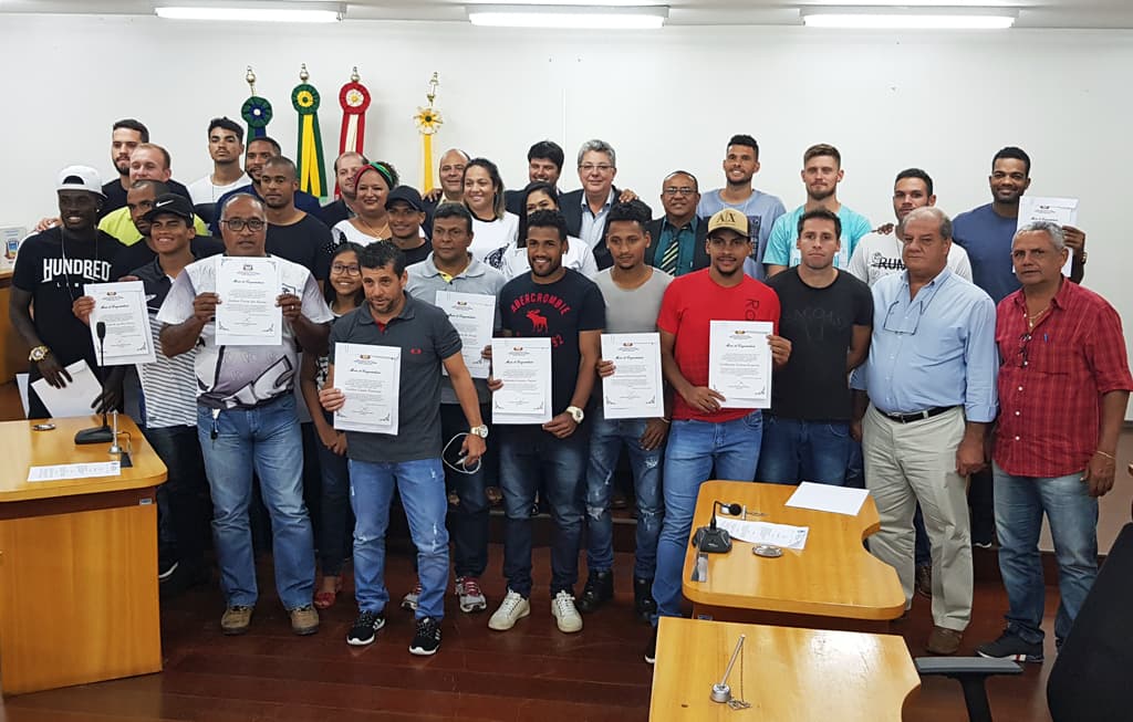 Câmara homenageia Corumbaense e torcedores pela campanha no Estadual