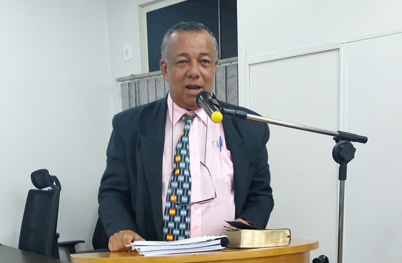 Tadeu solicita informações sobre servidores comissionados da Prefeitura