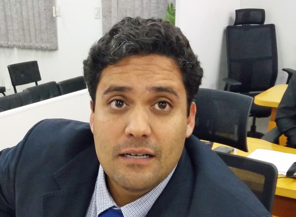 Chicão pede à Agepan, implantação de linha de ônibus Corumbá - Bonito