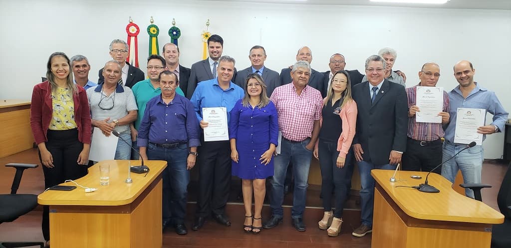Auditores Fiscais da Receita Municipal são homenageados pela Câmara