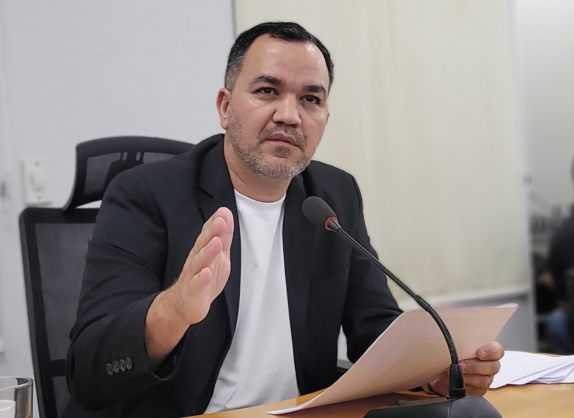 Marcelo questiona Município sobre do processo de regulamentação do Diário Oficial