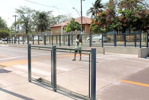 Vereador reivindica manutenção das faixas de pedestres na cidade
