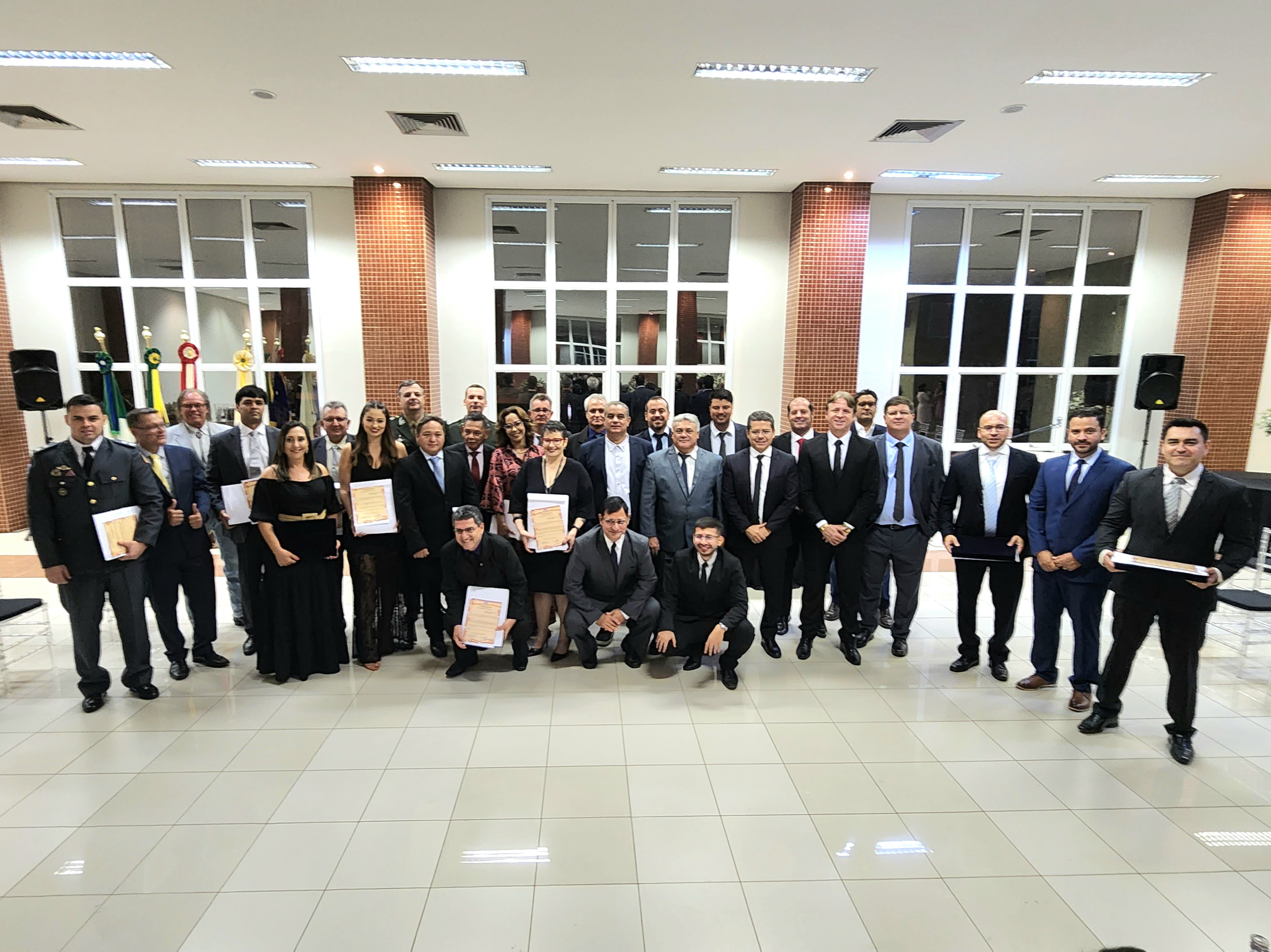 Câmara homenageia com Títulos de Cidadão, personalidades que ajudam Corumbá a desenvolver