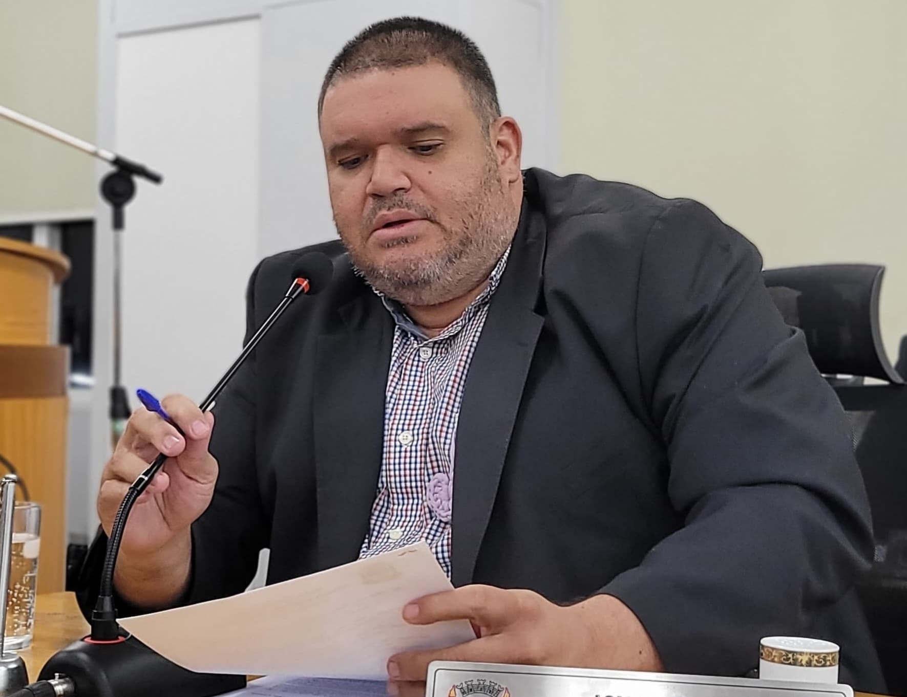 Jovan pede que vacinação contra gripe seja ampliada e atenda toda população