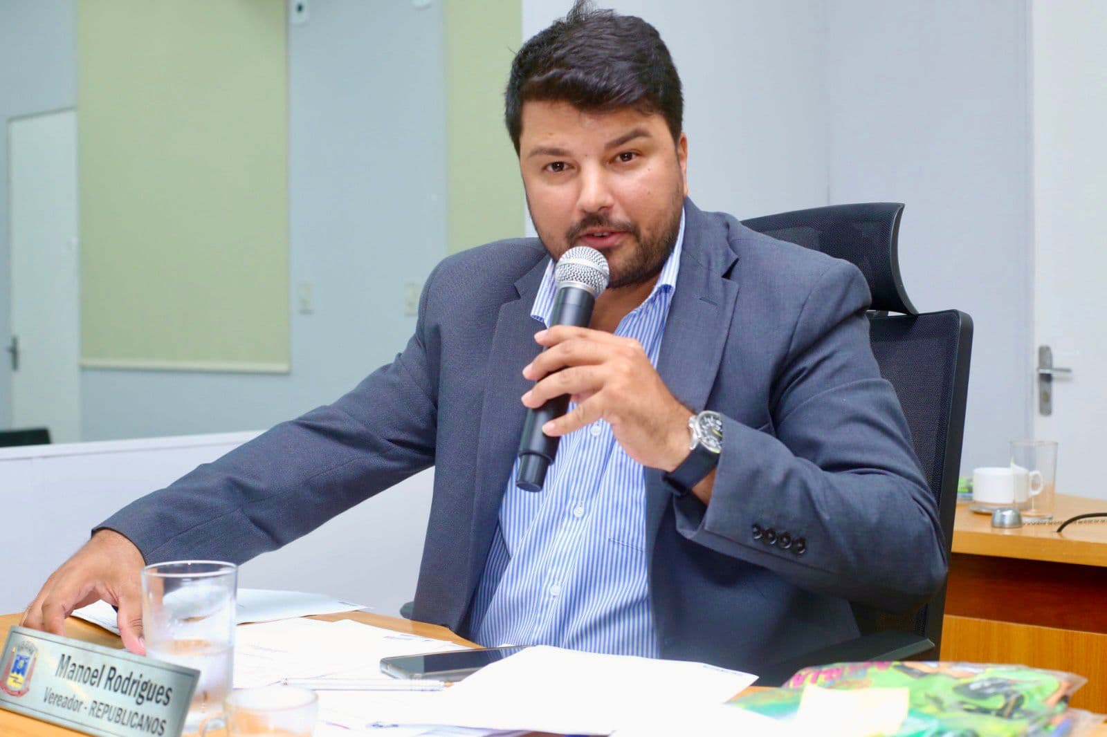 Vereador solicita recuperação do pavimento de trecho da Rua Cabral