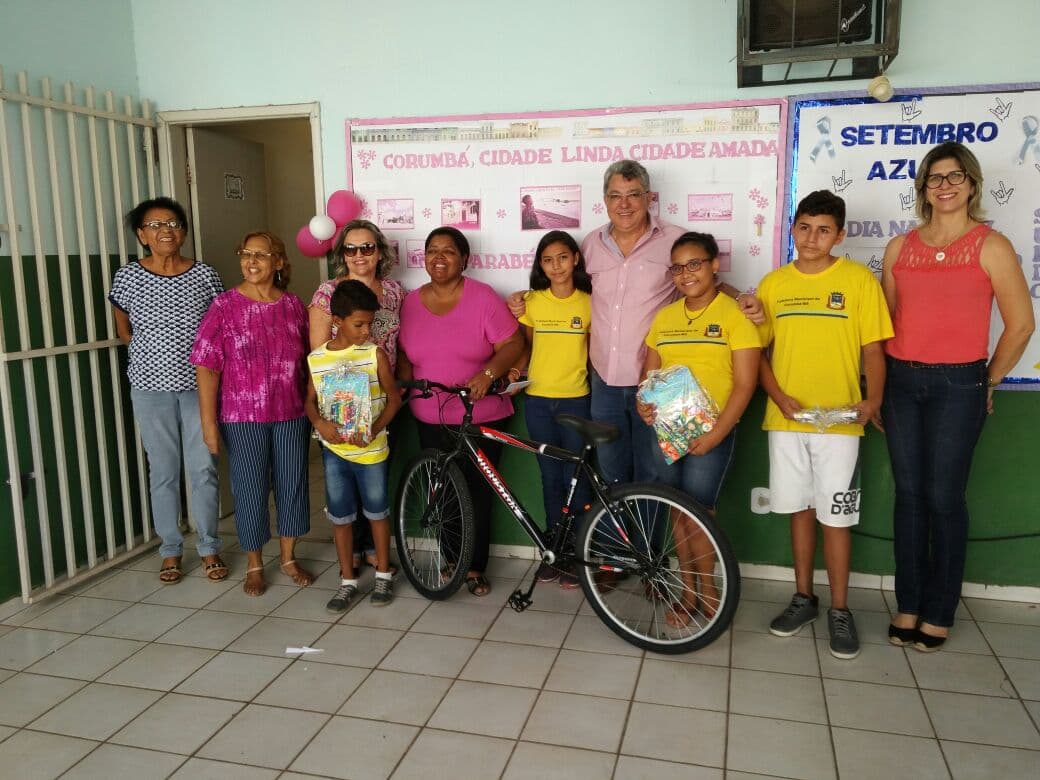 Na Escola Cássio, projeto celebra a cidade e ajuda desenvolvimento das crianças