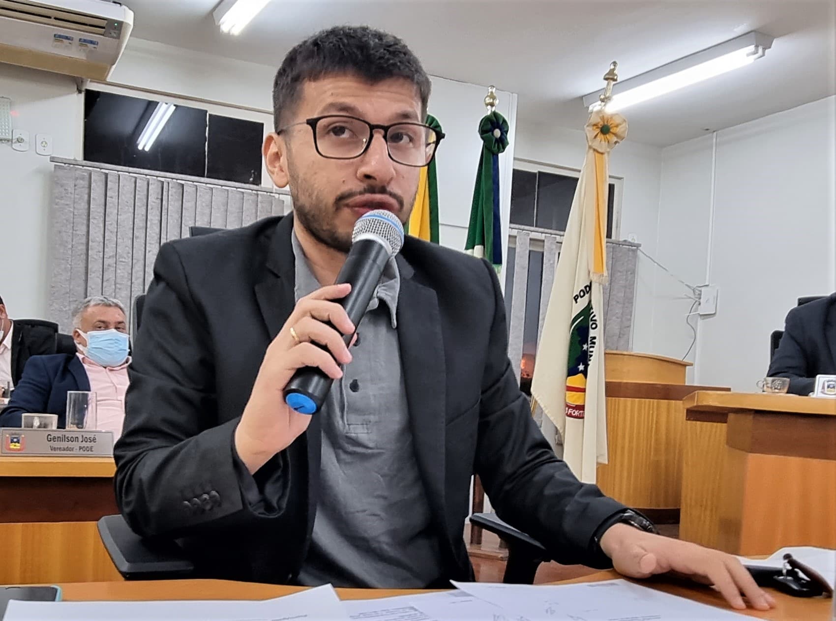 Para melhorar condições de tráfego, vereador pede recuperação de ruas do Cravo