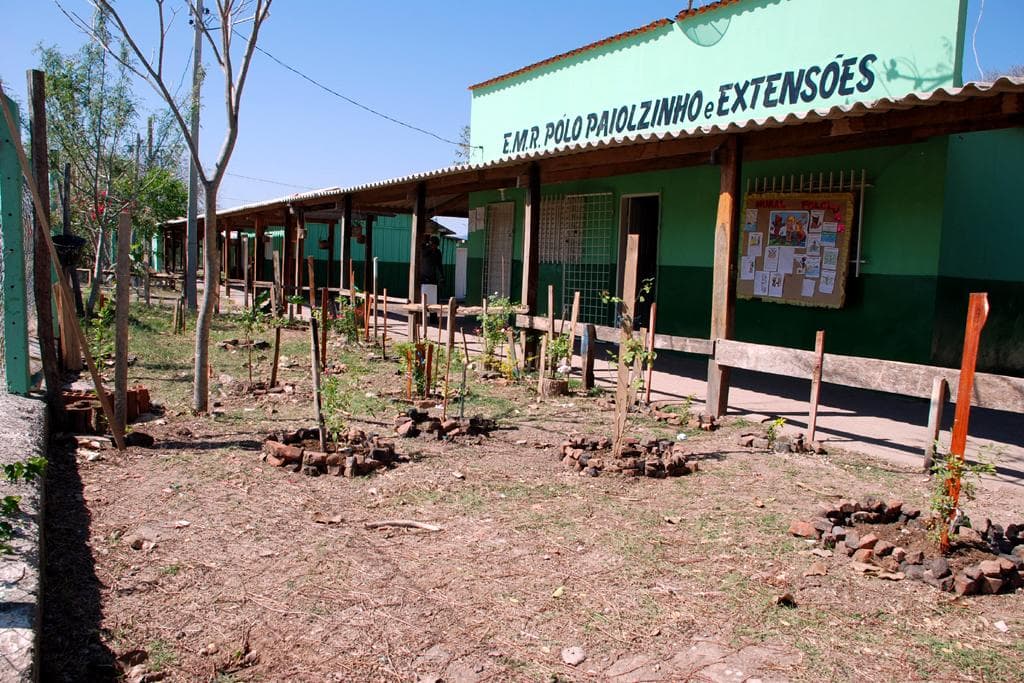 Vereador pede ao Estado, construção de duas salas de aula na Escola Paiolzinho