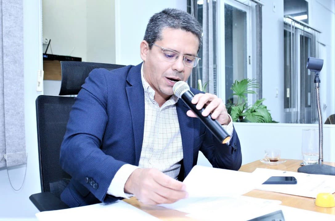 Na Câmara, vereador pede contratação de psicólogos para atender a Reme