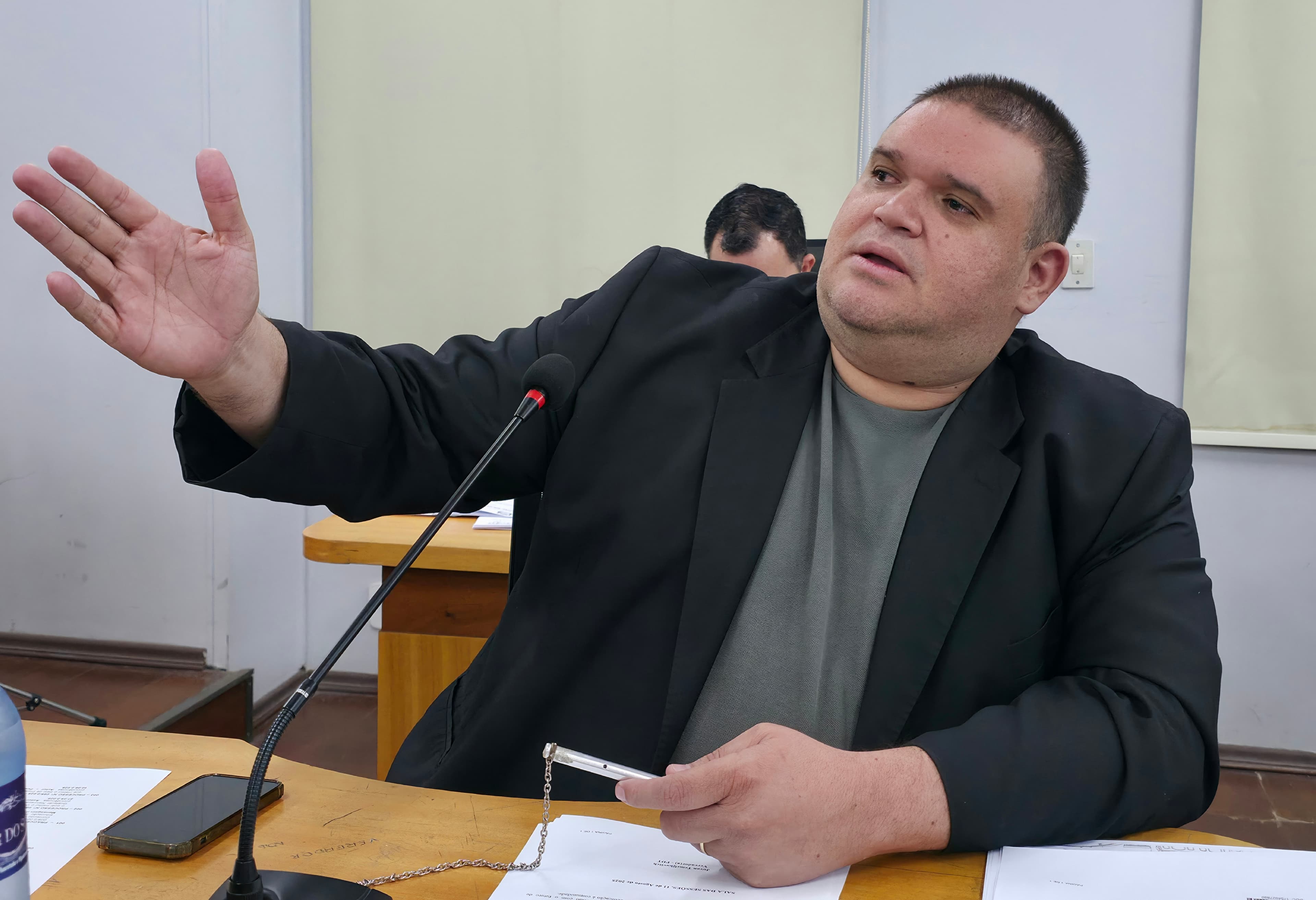 Jovan solicita implantação de novas academias de saúde na cidade