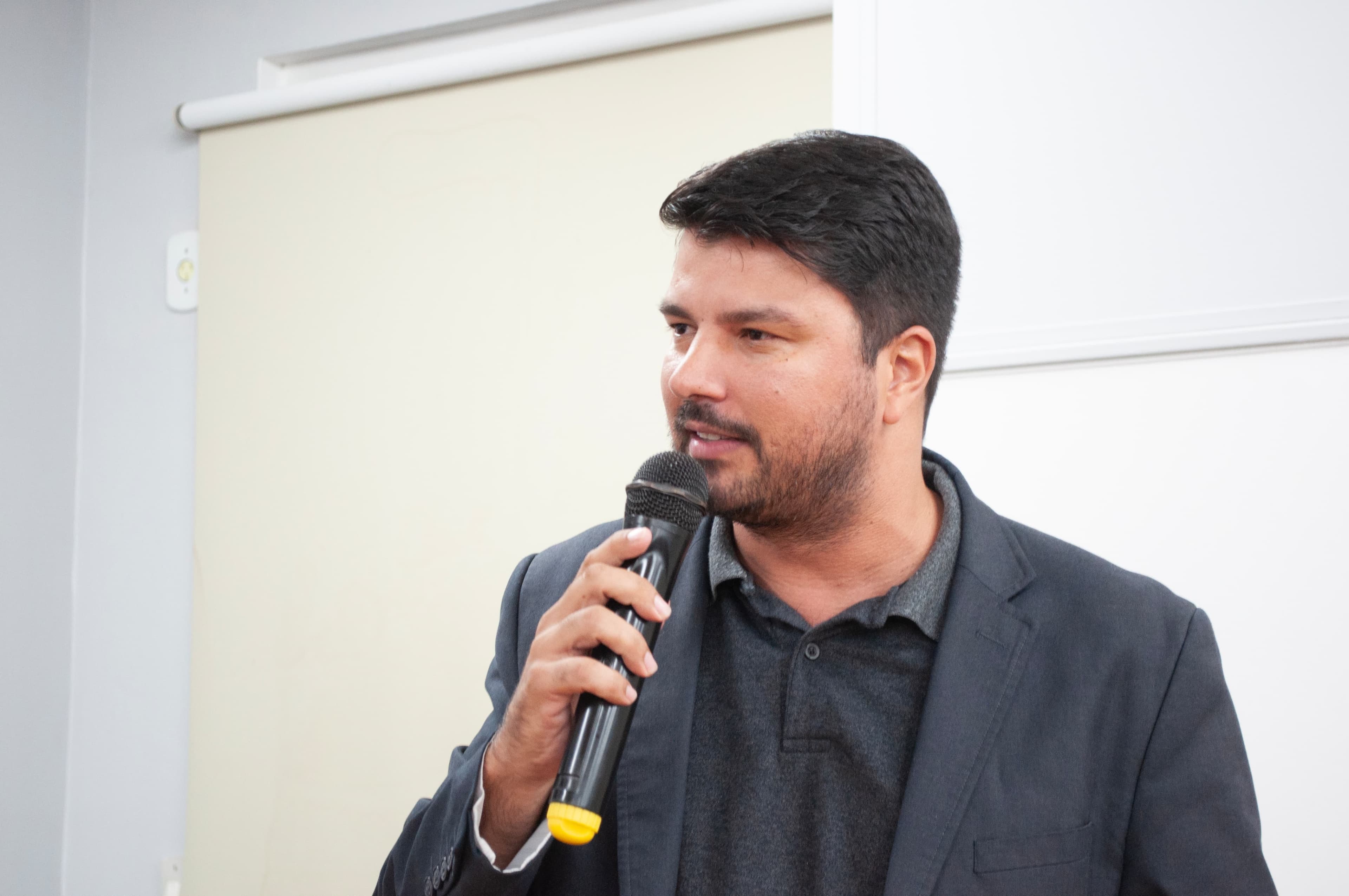 Na Câmara, vereador reforça necessidade de ciclovia na Colombo e Pedro de Medeiros