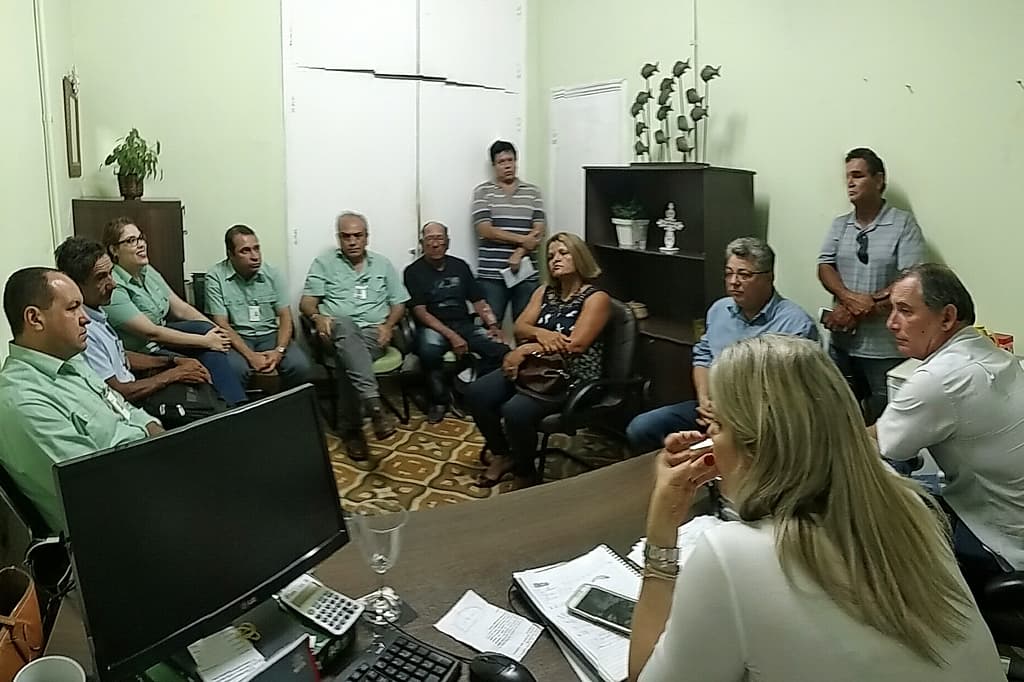 Avançam entendimentos para ligar Porto Esperança a Corumbá por terra
