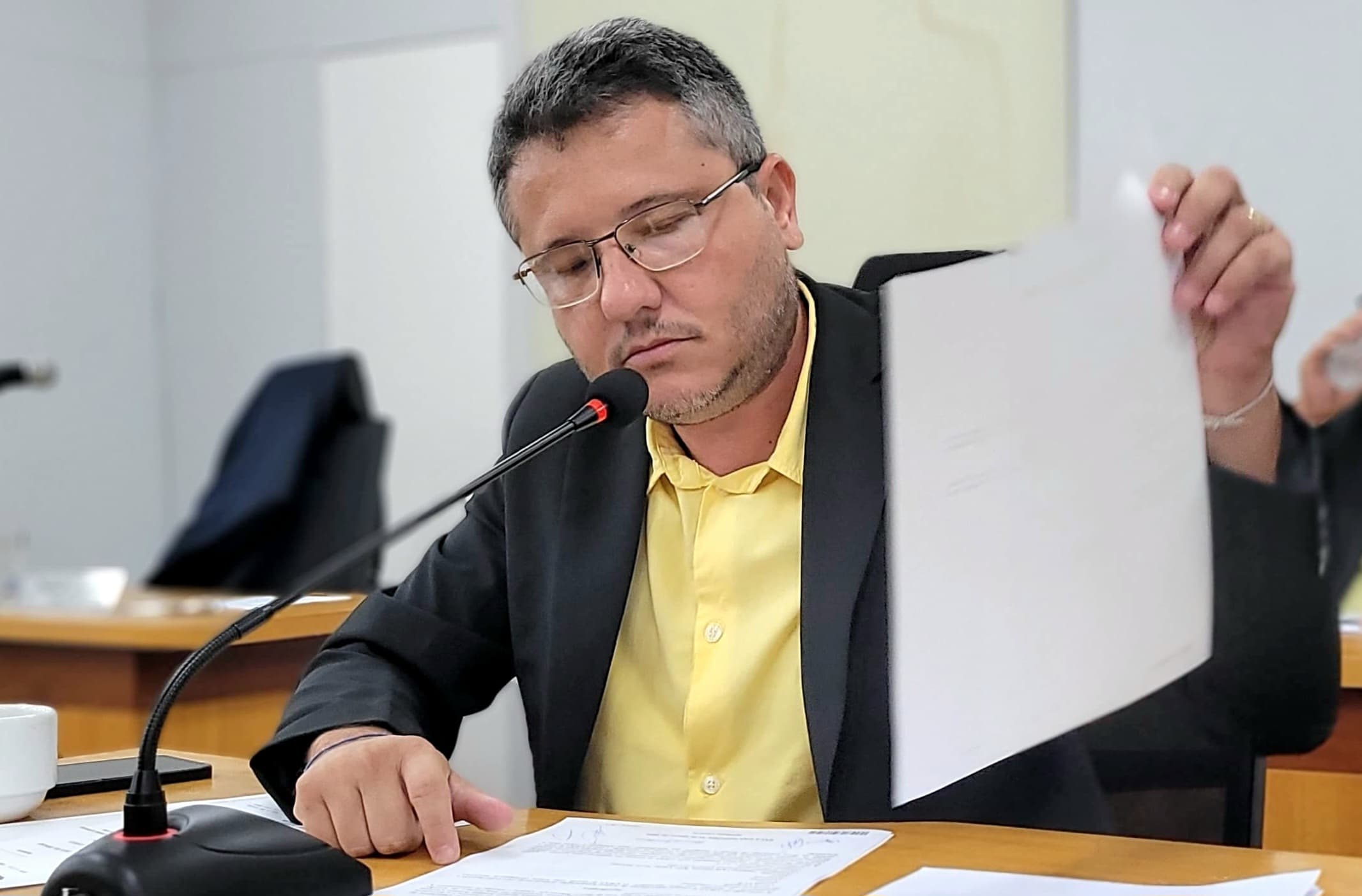 Na Câmara, Cazarin pede urgência na recuperação do Complexo Poliesportivo