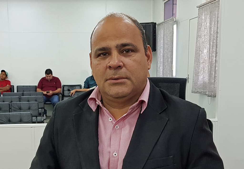 Na Câmara, vereador pede recuperação de alameda no Bairro Cervejaria