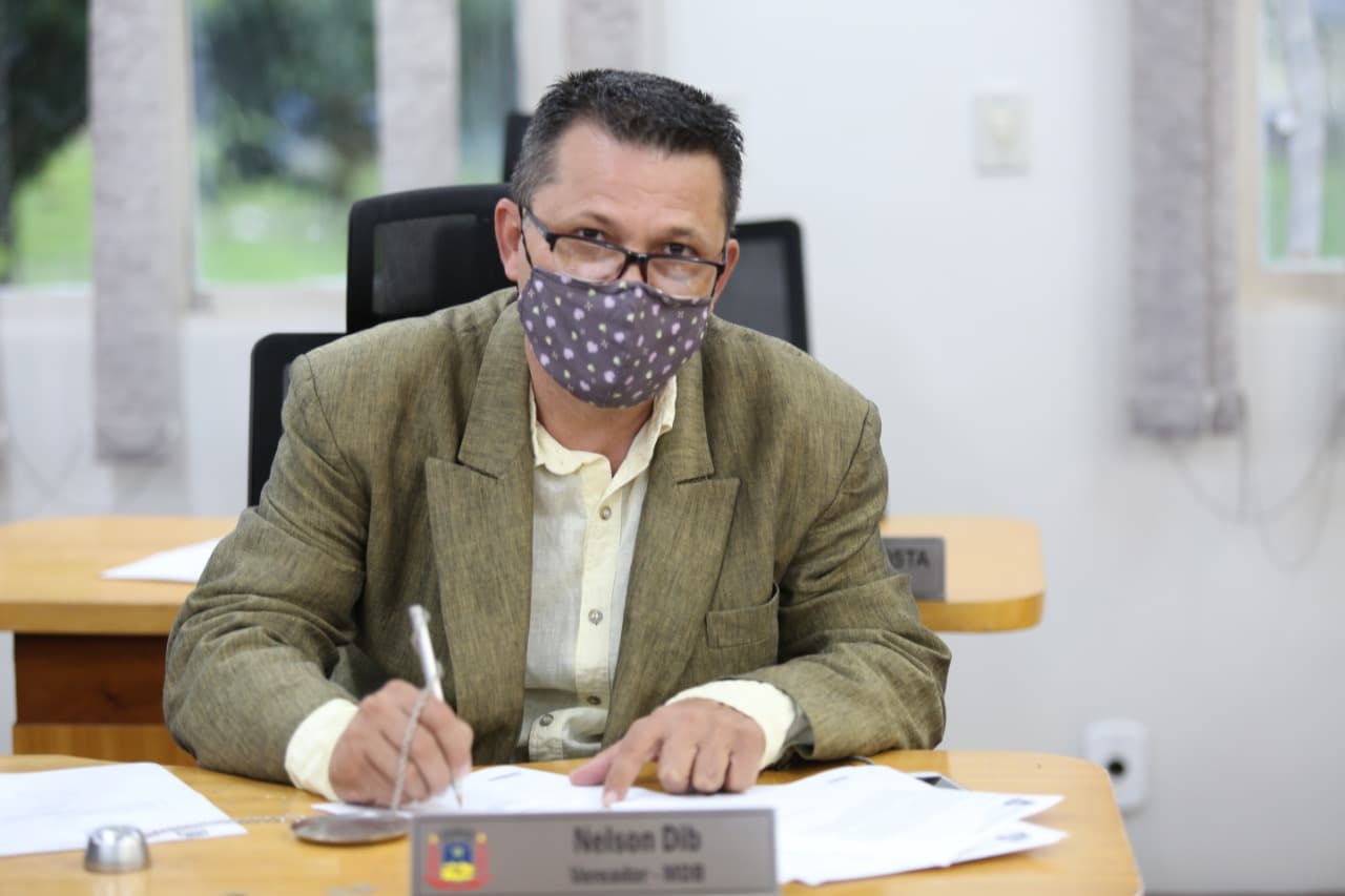 Vereador sugere que proprietários sejam notificados para limpeza de terrenos baldios