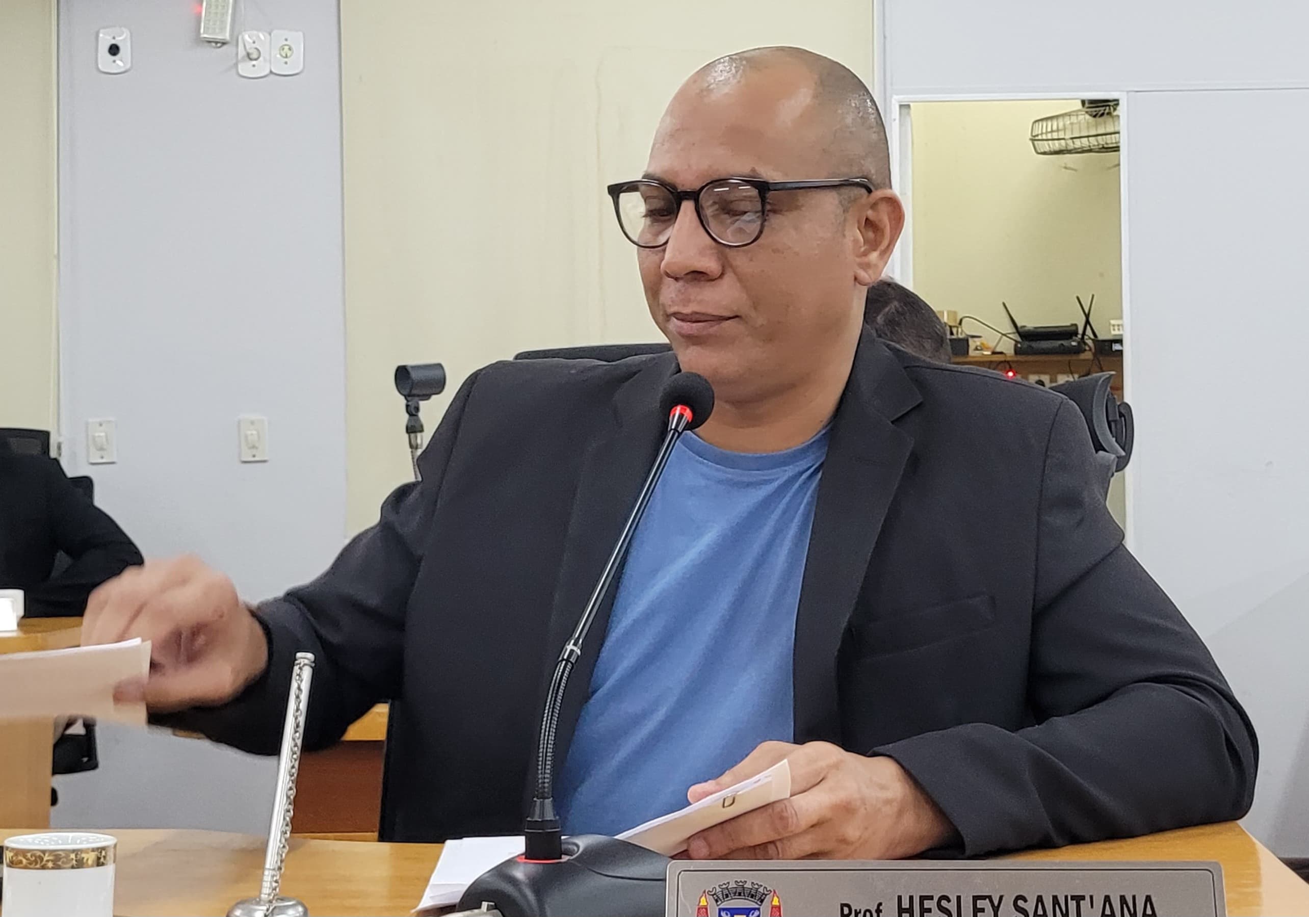 Hesley sugere que vacinação atenda servidores administrativos da Educação