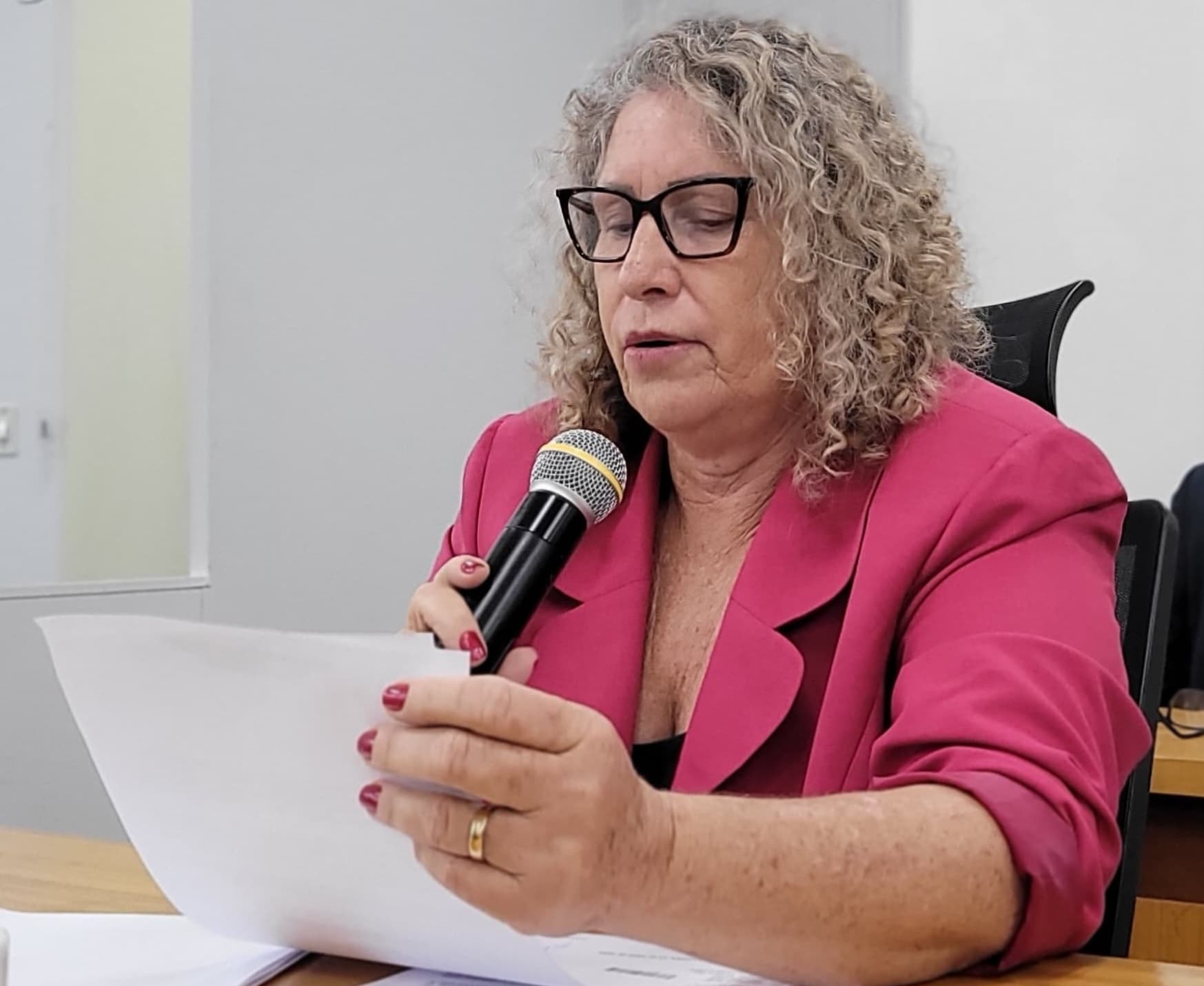 Nanah reivindica instalação de pequenas lixeiras em vias e espaços públicos da cidade