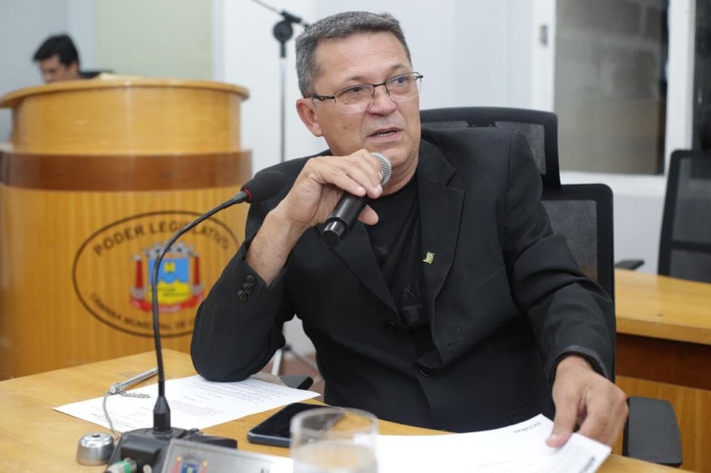 Vereador pede campanha visando controle da população de cães e gatos na cidade