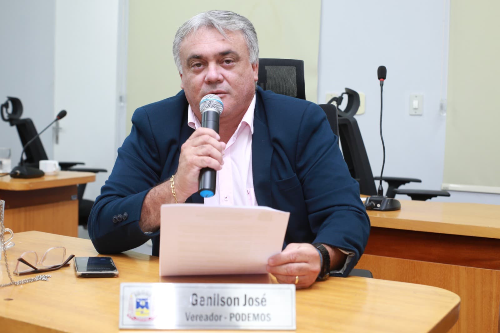 Recuperação de trecho da Rua Cabral é cobrada por vereador na Câmara