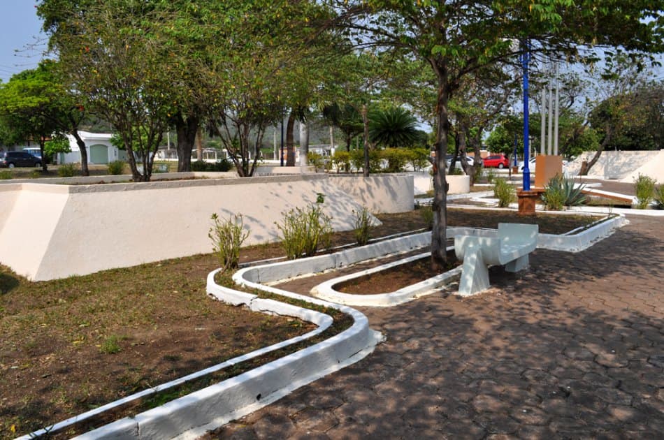 Vereadores sugerem construção de quadra de areia no Bairro Aeroporto