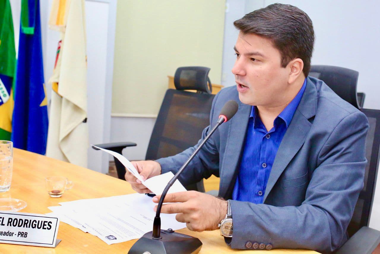 Segurança das crianças preocupa e vereador pede passarela elevada de pedestres