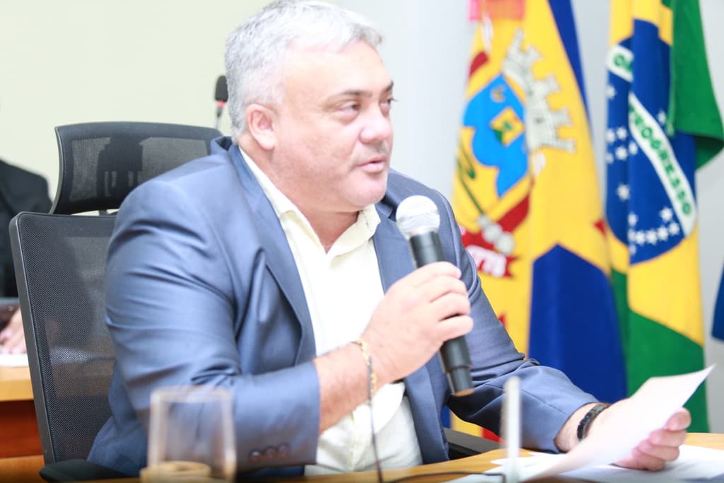 Pavimentação de ruas dos bairros Nova Corumbá e Centro América é solicitada na Câmara