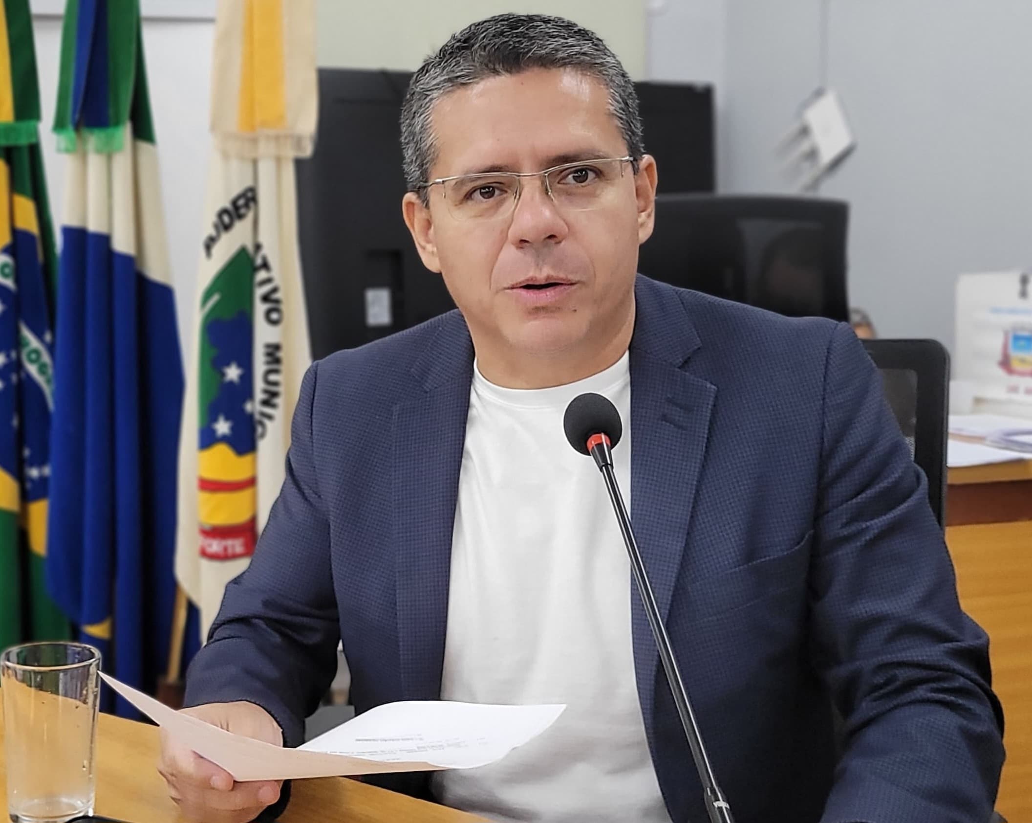 Na Câmara, Alexandre pede flexibilização do Programa Regulariza Corumbá